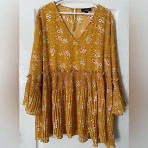 NWOT Suzanne Betro Blouse with 3/4” Sleeves